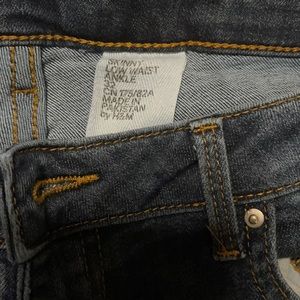 Dark blue zip ankle jeans